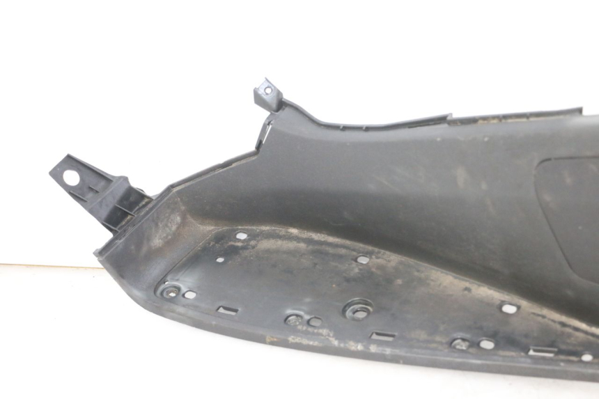 photo de LEFT FLOOR PANEL PEUGEOT SATELIS 125 (2013 - 2018)