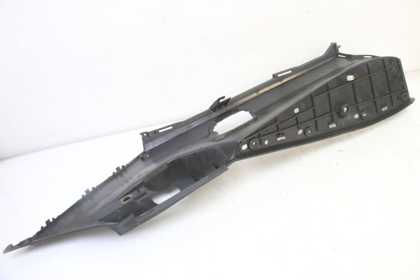 photo de LEFT FLOOR PANEL PEUGEOT SATELIS 125 (2013 - 2018)