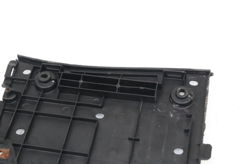 photo de FLOOR PANEL KYMCO GRAND DINK 125 (2002 - 2007)