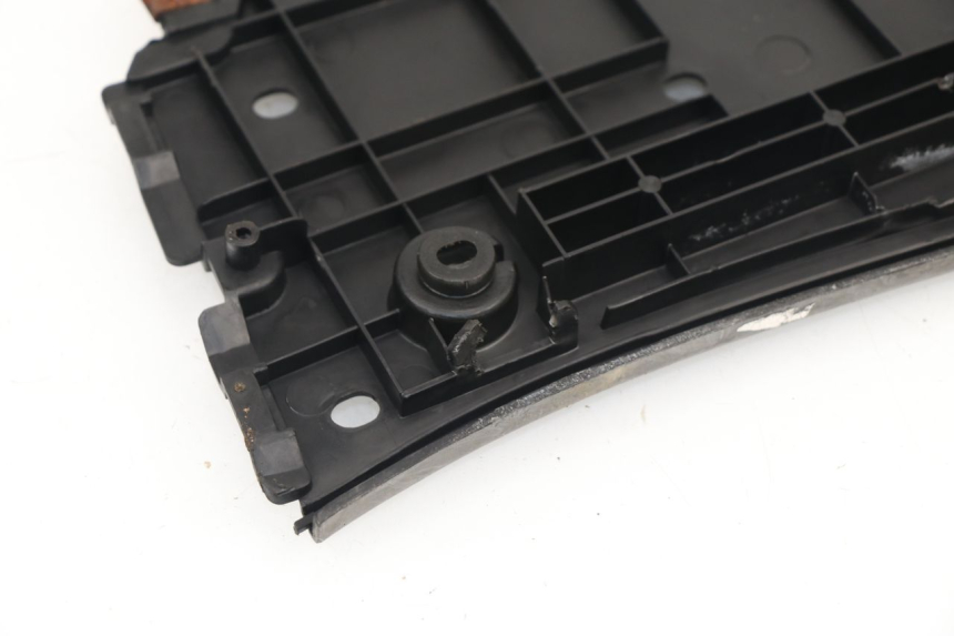 photo de FLOOR PANEL KYMCO GRAND DINK 125 (2002 - 2007)