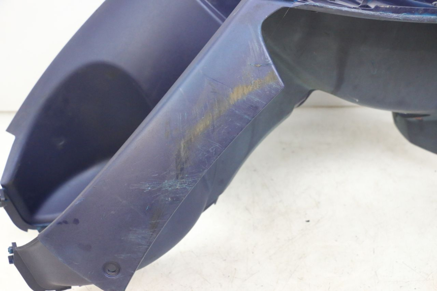 photo de FOOTREST PEUGEOT LUDIX 50 (2008 - 2017) - Fixing points details