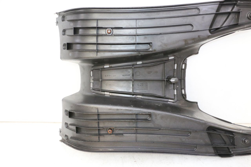 photo de FLOOR PANEL PIAGGIO LXV 4T 50 (2009 - 2013)