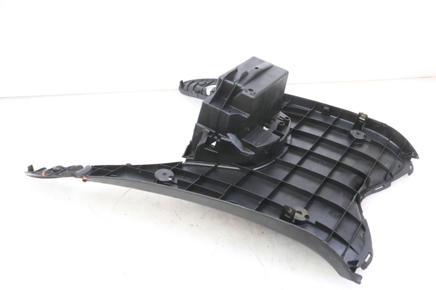 photo de FLOOR PANEL YAMAHA NEOS NEO'S 4T 50 (2008 - 2016) - Fixing points details