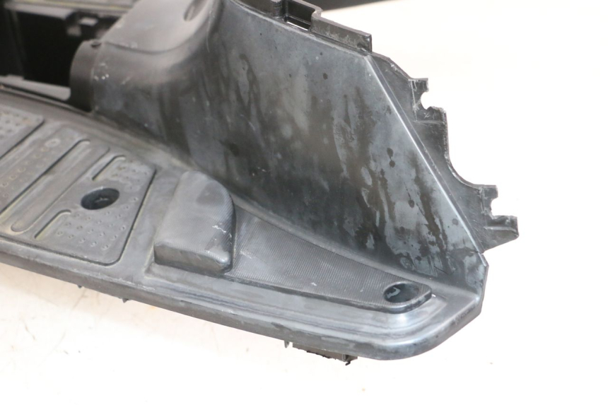 photo de FLOOR PANEL JM MOTORS OLDIES GT 4T 50 (2018 - 2025) - Fixing points details