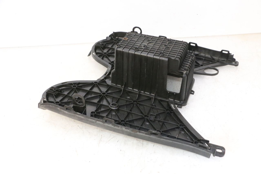 photo de FLOOR PANEL PEUGEOT STREETZONE I NAKED 2T 50 (2018 - 2020)