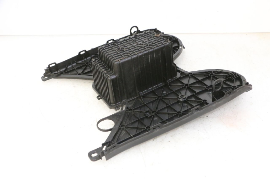 photo de FLOOR PANEL PEUGEOT STREETZONE I NAKED 2T 50 (2018 - 2020)