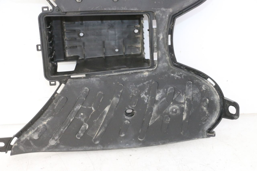 photo de FLOOR PANEL PEUGEOT STREETZONE I NAKED 2T 50 (2018 - 2020)