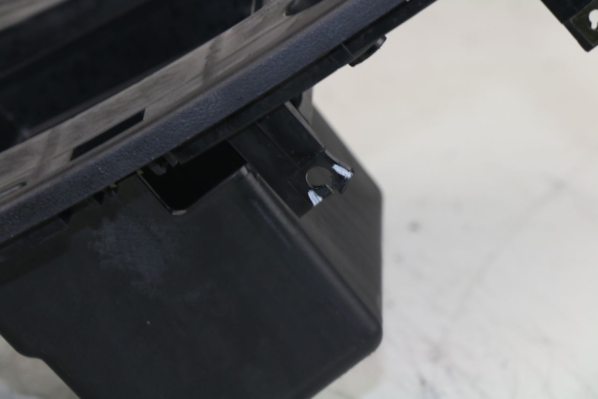 photo de FLOOR PANEL YAMAHA VITY 125 (2008 - 2013)