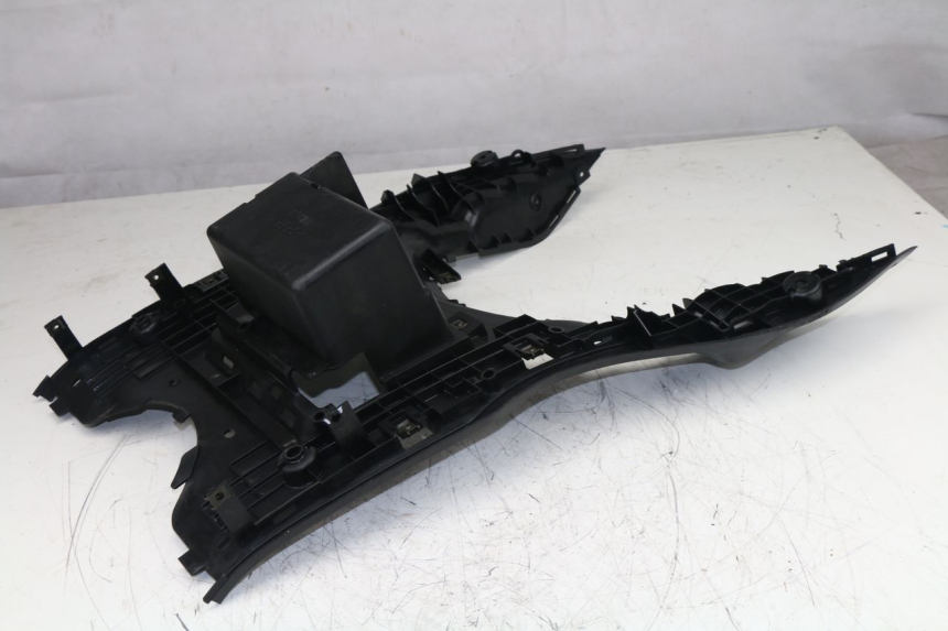photo de FLOOR PANEL YAMAHA VITY 125 (2008 - 2013)