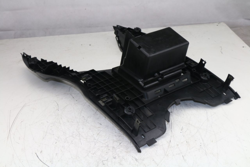 photo de FLOOR PANEL YAMAHA VITY 125 (2008 - 2013)