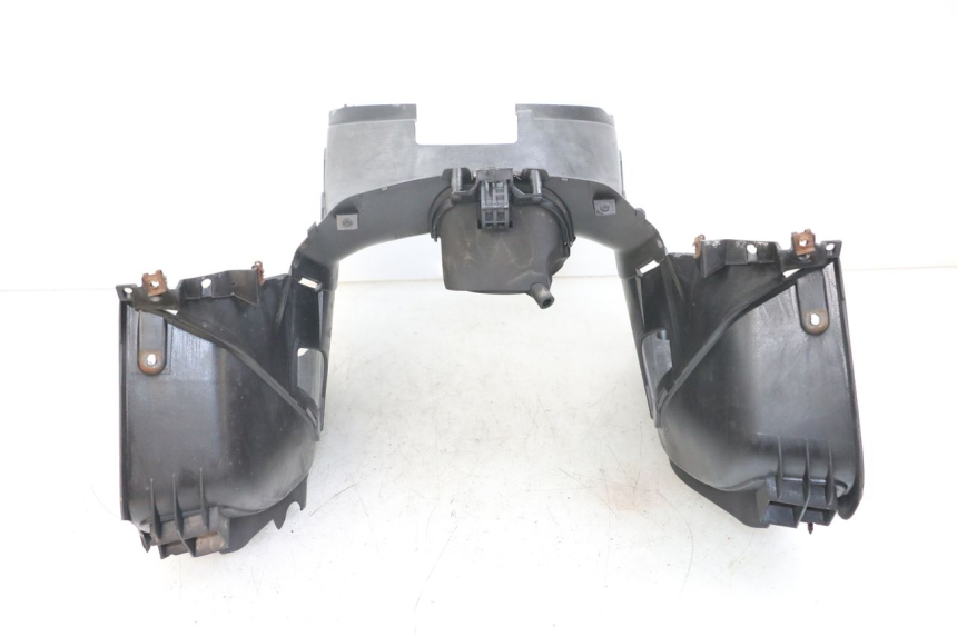 photo de FOOTREST YAMAHA XMAX X-MAX 125 (2006 - 2009) - Surface and material condition