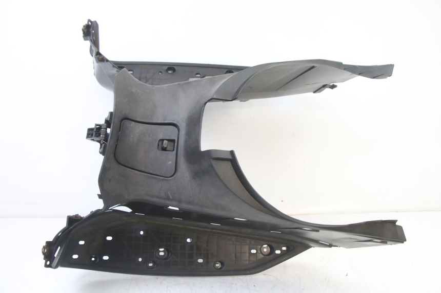 photo de FOOTREST YAMAHA XMAX X-MAX 125 (2006 - 2009) - Component detail