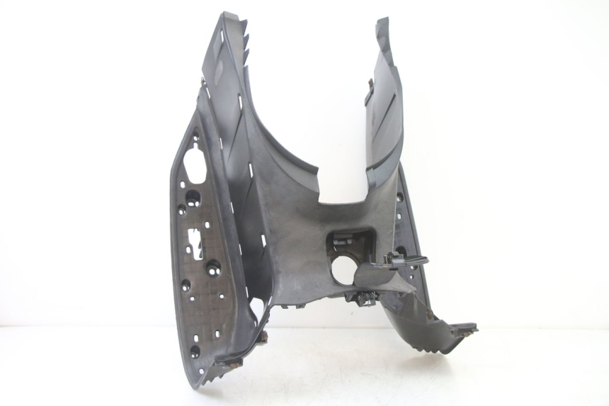 photo de FOOTREST YAMAHA XMAX X-MAX 125 (2006 - 2009) - Surface and material condition