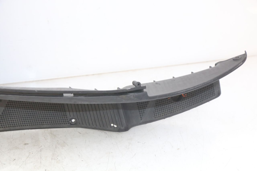 photo de FOOTREST YAMAHA YP MAJESTY 125 (1998 - 2001)