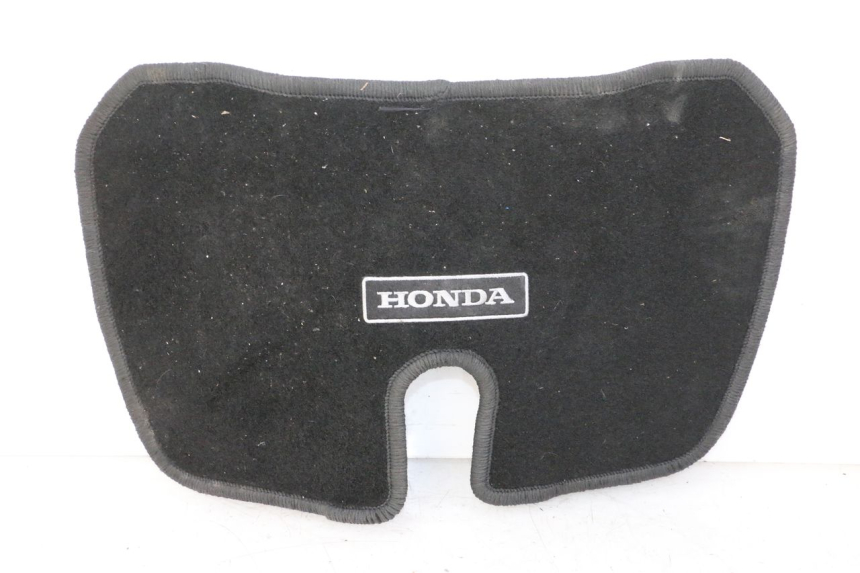 photo de UNDERSEAT CARPET HONDA ST PAN EUROPEAN 1300 (2002 - 2013)