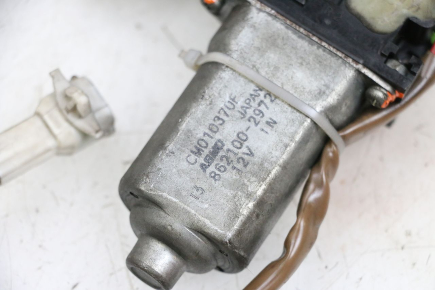 photo de SCREEN ENGINE SUZUKI BURGMAN EXECUTIVE ABS 650 (2006 - 2012) - Checked used part