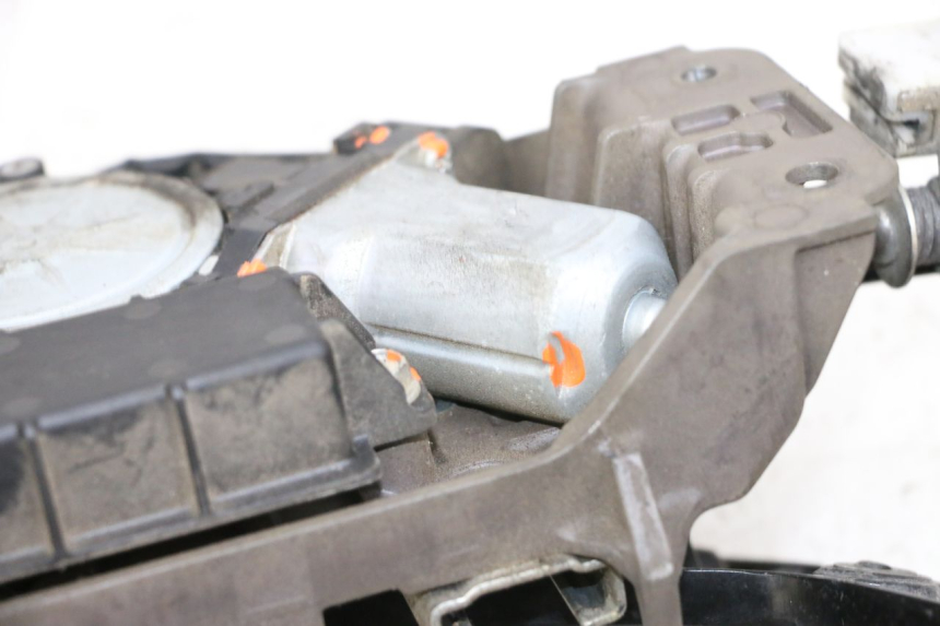 photo de ENGINE BUBBLE YAMAHA FJR ABS 1300 (2006 - 2012) - Zoom on usage condition