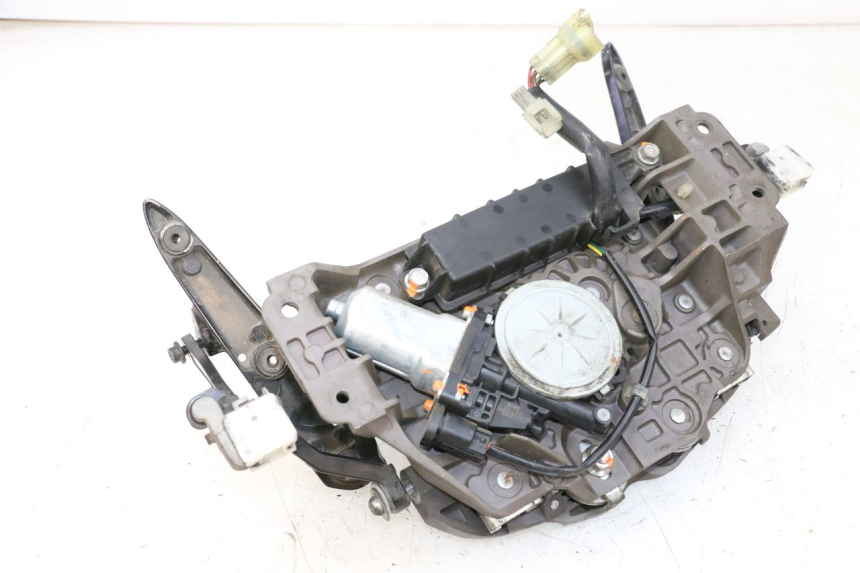 photo de ENGINE BUBBLE YAMAHA FJR ABS 1300 (2006 - 2012) - Surface and material condition