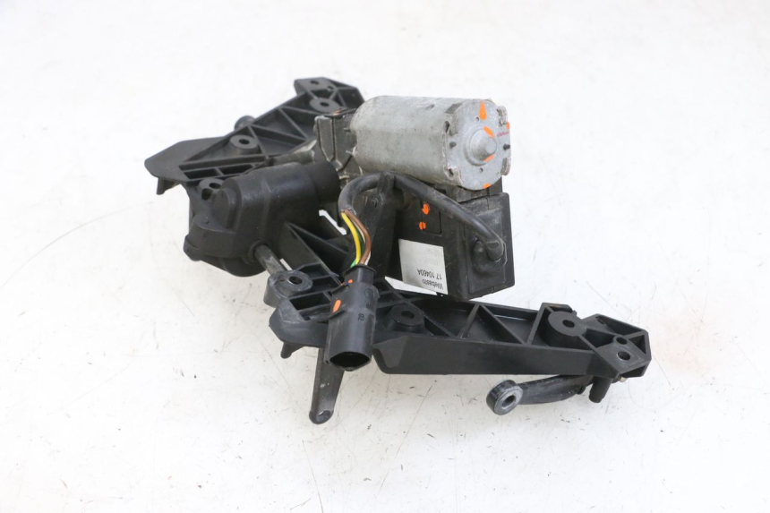 photo de SCREEN ENGINE BMW R RT ABS 1200 (2010 - 2014) - Surface and material condition