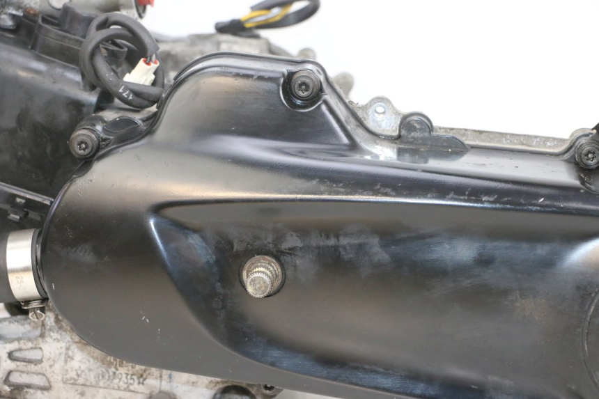 photo de ENGINE PEUGEOT DJANGO 4T 50 (2014 - 2019) - Alternative angle