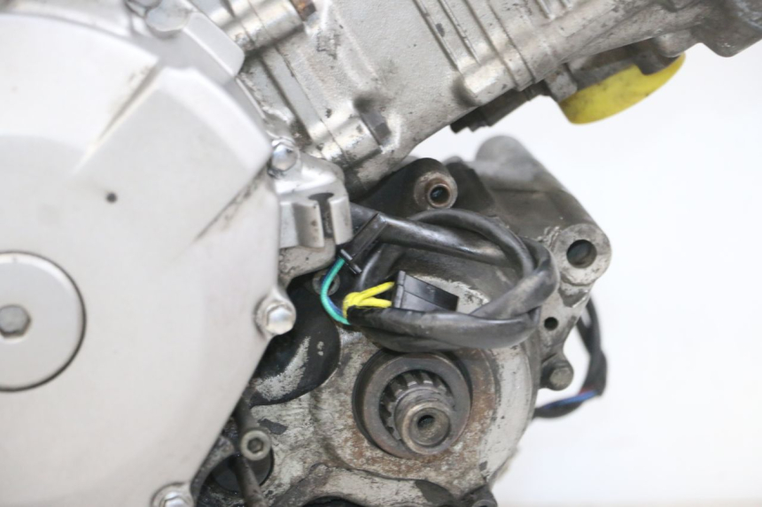 photo de ENGINE SUZUKI DL V STROM 1000 (2002 - 2007) - Detailed visual inspection