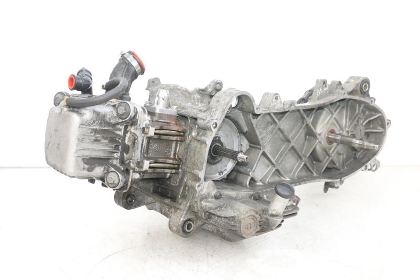 photo de ENGINE PIAGGIO FLY 4T 50 (2013 - 2017) - Detailed visual inspection