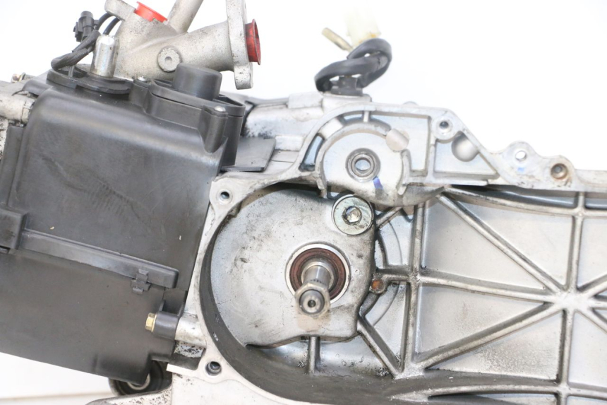 photo de ENGINE PEUGEOT KISBEE 4T 50 (2018 - 2022)