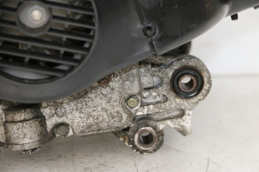 photo de ENGINE PEUGEOT KISBEE 4T 50 (2010 - 2017) - Additional view of the item