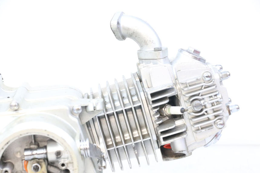 photo de ENGINE LONCIN DIRT BIKE 125