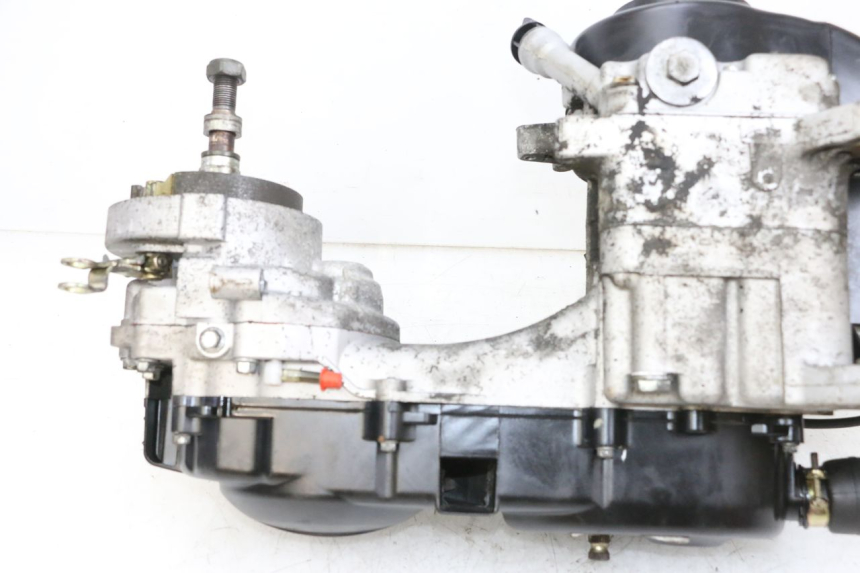 photo de ENGINE JM MOTORS OLDIES GT 4T 50 (2018 - 2025) - Alternative perspective