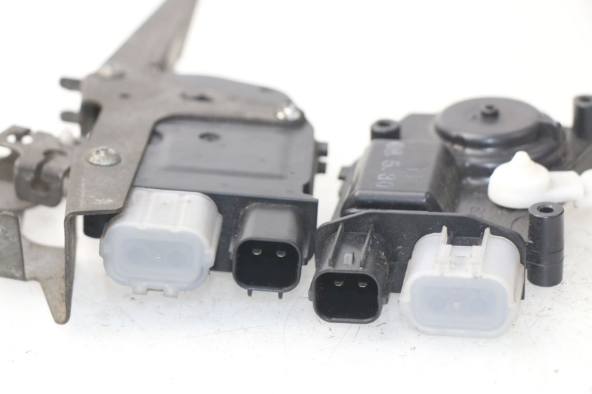 photo de SEAT LOCK ENGINE HONDA NSS EX FORZA 250 (2008 - 2009)