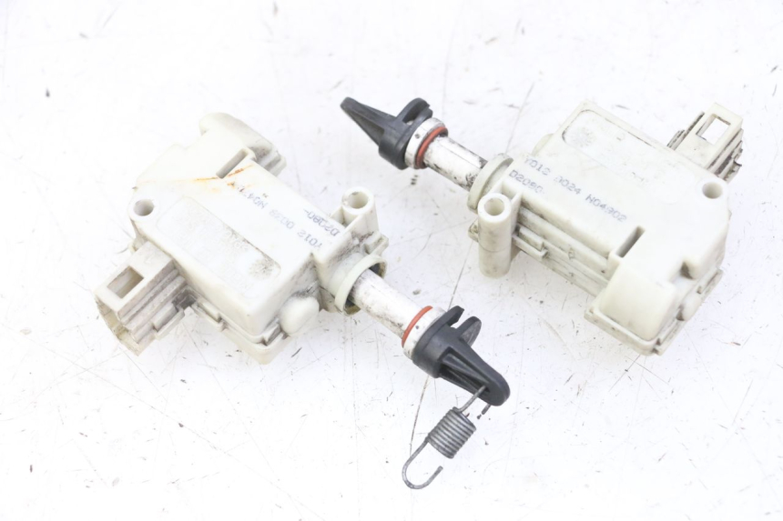 photo de SEAT LOCK ENGINE PIAGGIO MP3 LT 300 (2010 - 2016)