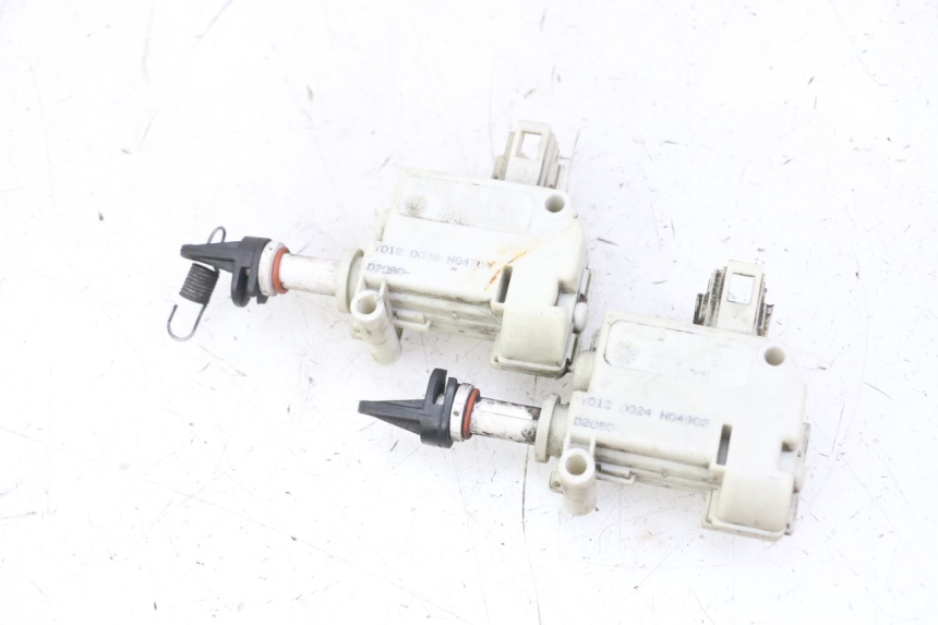 photo de SEAT LOCK ENGINE PIAGGIO MP3 LT 300 (2010 - 2016)