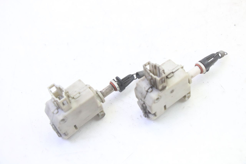 photo de TRUNK OPENING MOTOR PIAGGIO MP3 LT 300 (2010 - 2016)