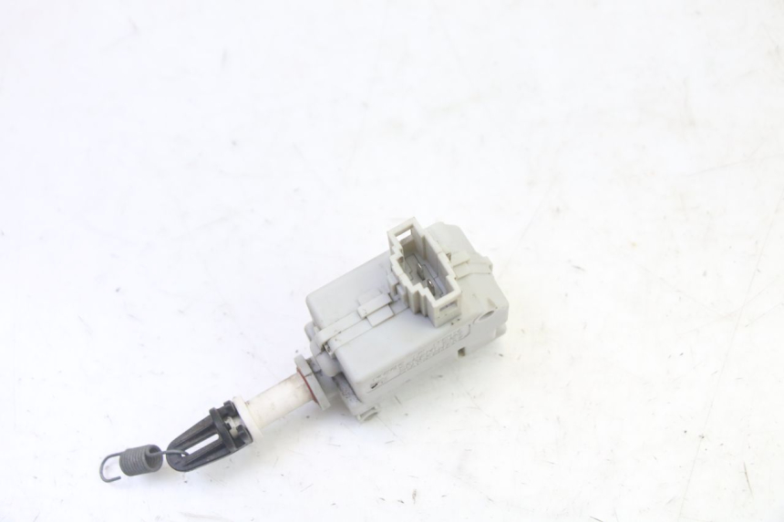 photo de SEAT LOCK ENGINE PIAGGIO MP3 RL 250 (2007 - 2010)