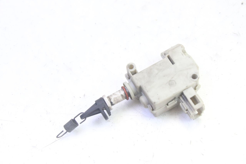 photo de SEAT LOCK ENGINE PIAGGIO MP3 RL 250 (2007 - 2010) - Technical close-up