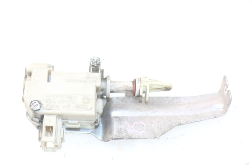 photo de TRUNK OPENING MOTOR PIAGGIO LIBERTY IGET 4T 50 (2015 - 2020)
