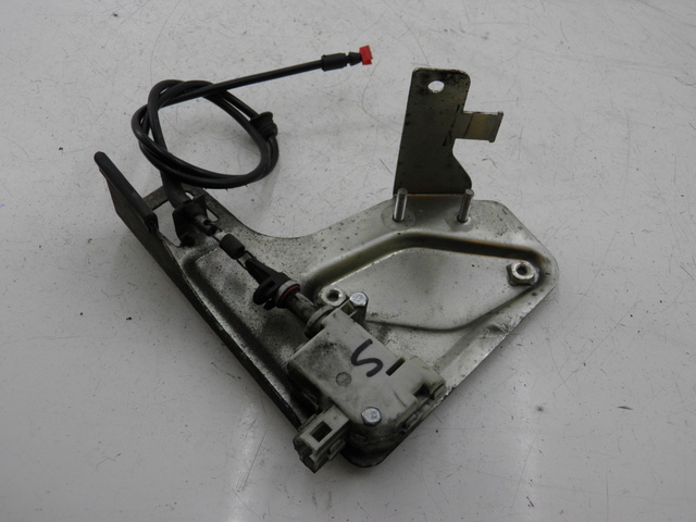 photo de SEAT LOCK ENGINE PIAGGIO MP3 RL 125 (2006 - 2014) - Main view