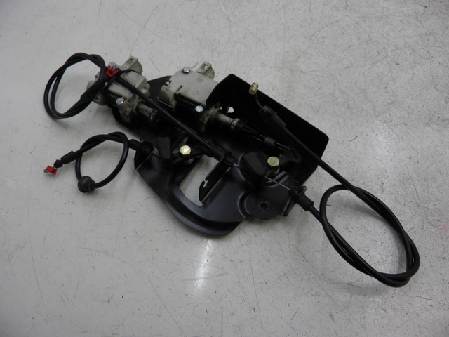 photo de SEAT LOCK ENGINE PIAGGIO X8 125 (2004 - 2007)