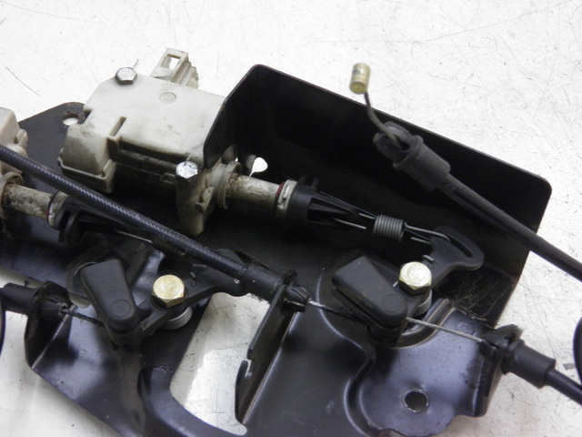 photo de SEAT LOCK ENGINE PIAGGIO X8 125 (2004 - 2007)