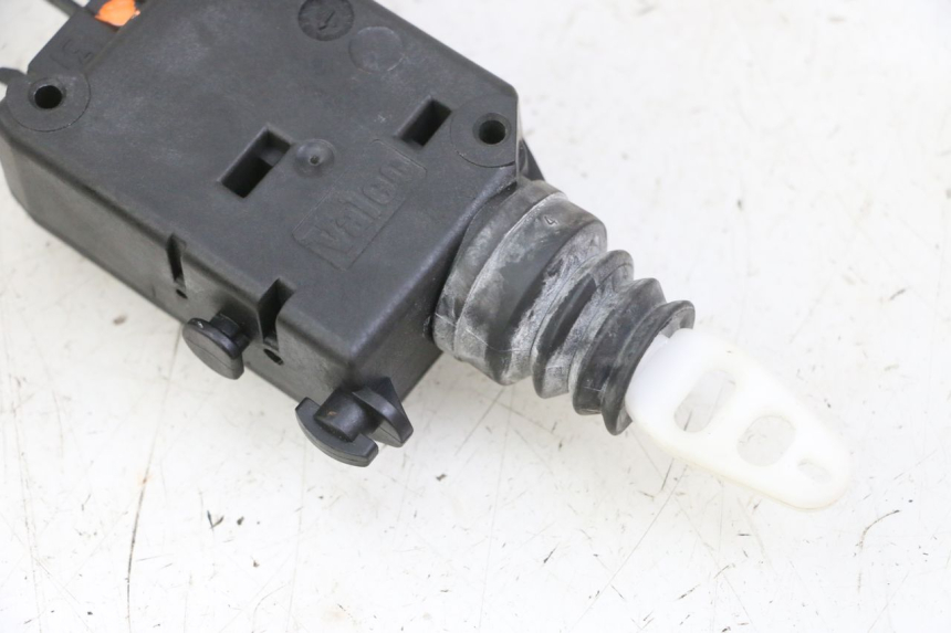 photo de SEAT LOCK ENGINE PEUGEOT SATELIS 125 (2013 - 2018)