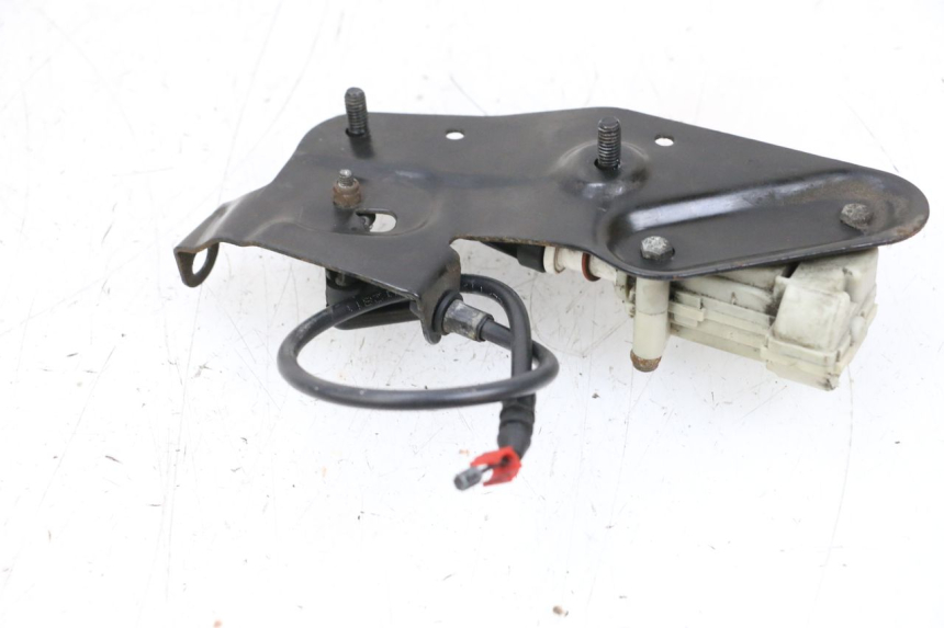 photo de SEAT LOCK ENGINE PIAGGIO VESPA GTS SUPER IE 125 (2009 - 2016) - Zoom on usage condition