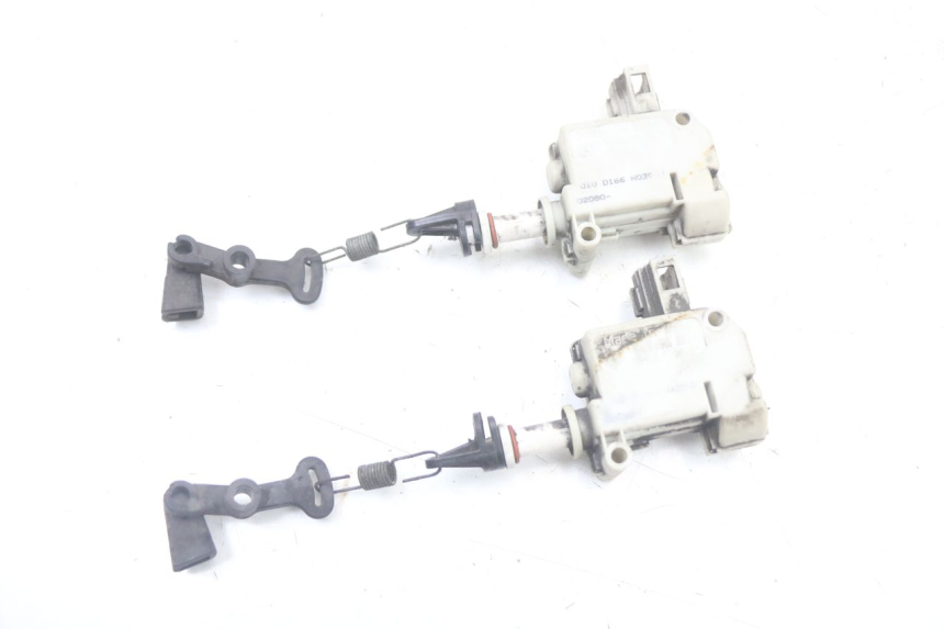 photo de SEAT LOCK ENGINE PIAGGIO XEVO - X EVO 125 (2007 - 2016) - Main view