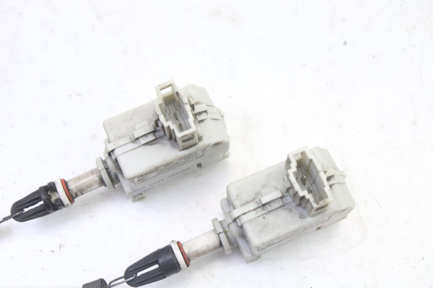 photo de SEAT LOCK ENGINE PIAGGIO XEVO - X EVO 125 (2007 - 2016)