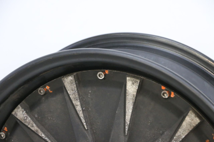 photo de ENGINE EFUN PUSA 1 - Surface and material condition