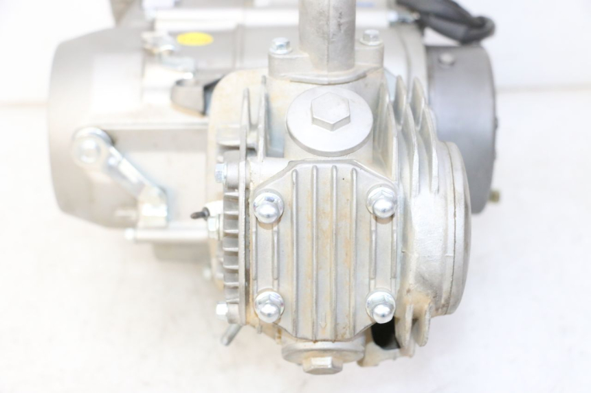 photo de ENGINE APOLLO RFZ 125