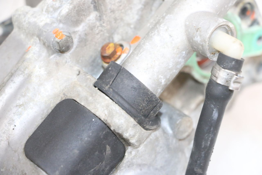 photo de ENGINE ROLL LOCK PIAGGIO MP3 RL 250 (2007 - 2010) - Checked used part