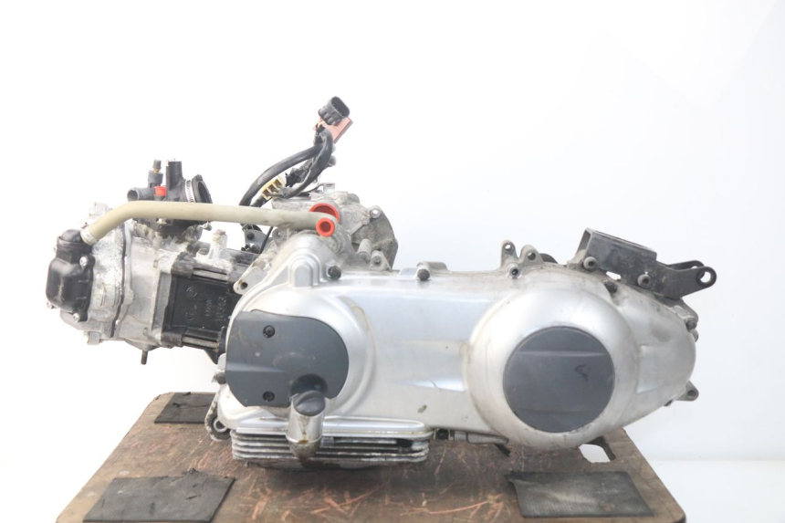 photo de ENGINE PEUGEOT SATELIS 300 (2012 - 2015) - Main view