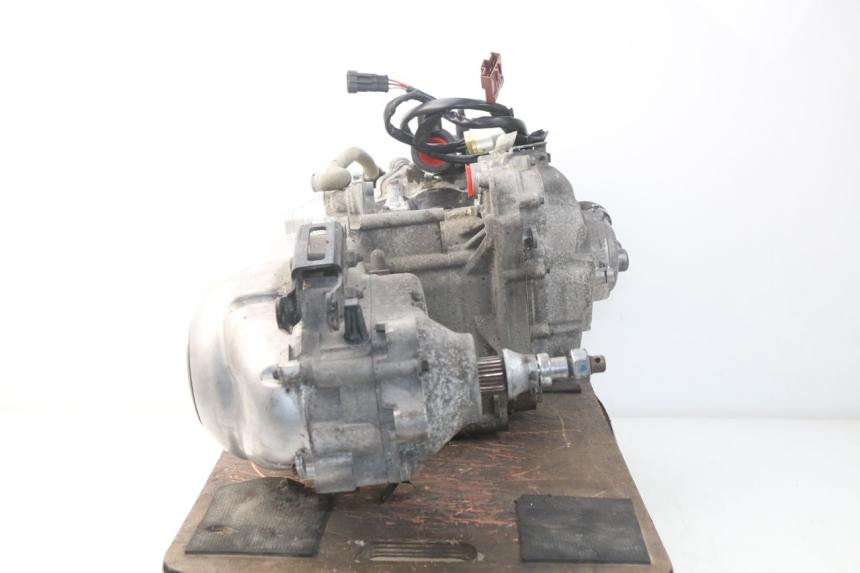 photo de ENGINE PEUGEOT SATELIS 300 (2012 - 2015) - Distinctive features