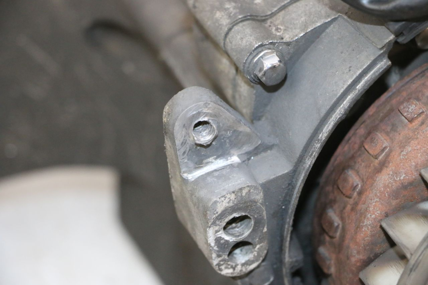 photo de ENGINE PEUGEOT SPEEDFIGHT 4 4T EFI 50 (2021 - 2025) - Zoom on usage condition